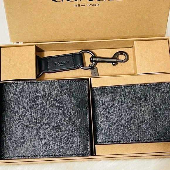 NWT Coach Boxed 3 in 1 Wallet Gift Set in Signature Canvas Black - Picture 5 of 9